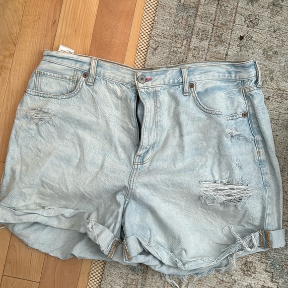 American Eagle Mom shorts - Picture 1 of 3